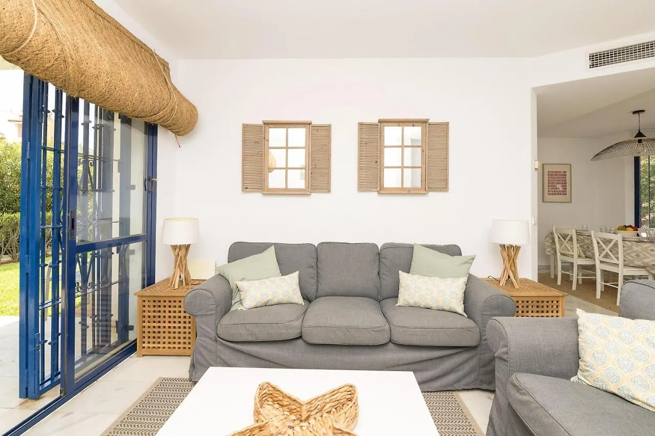 Chalet Villas Del Puerto Cabopino Marbella