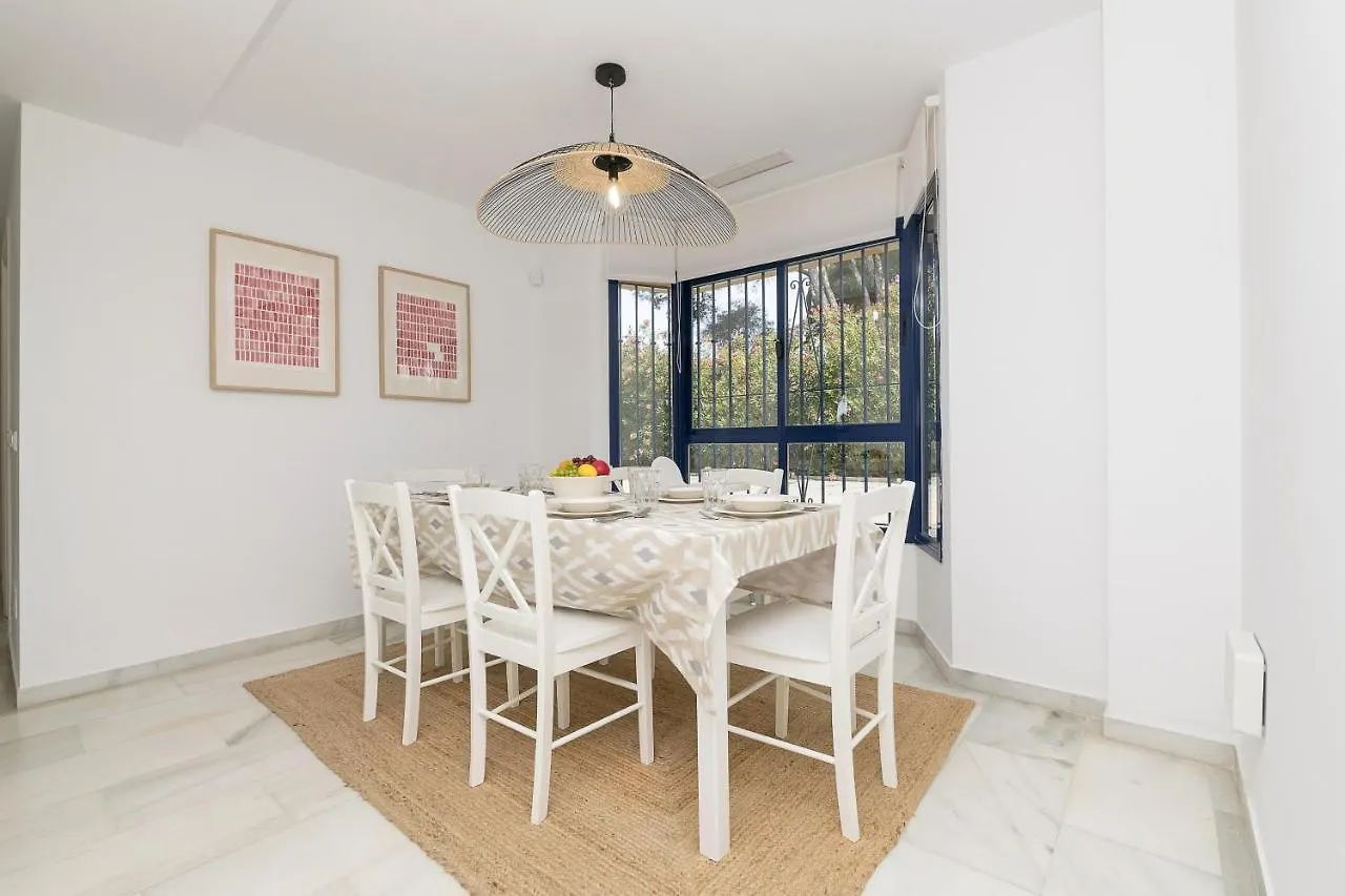 Villas Del Puerto Cabopino Marbella 0*,