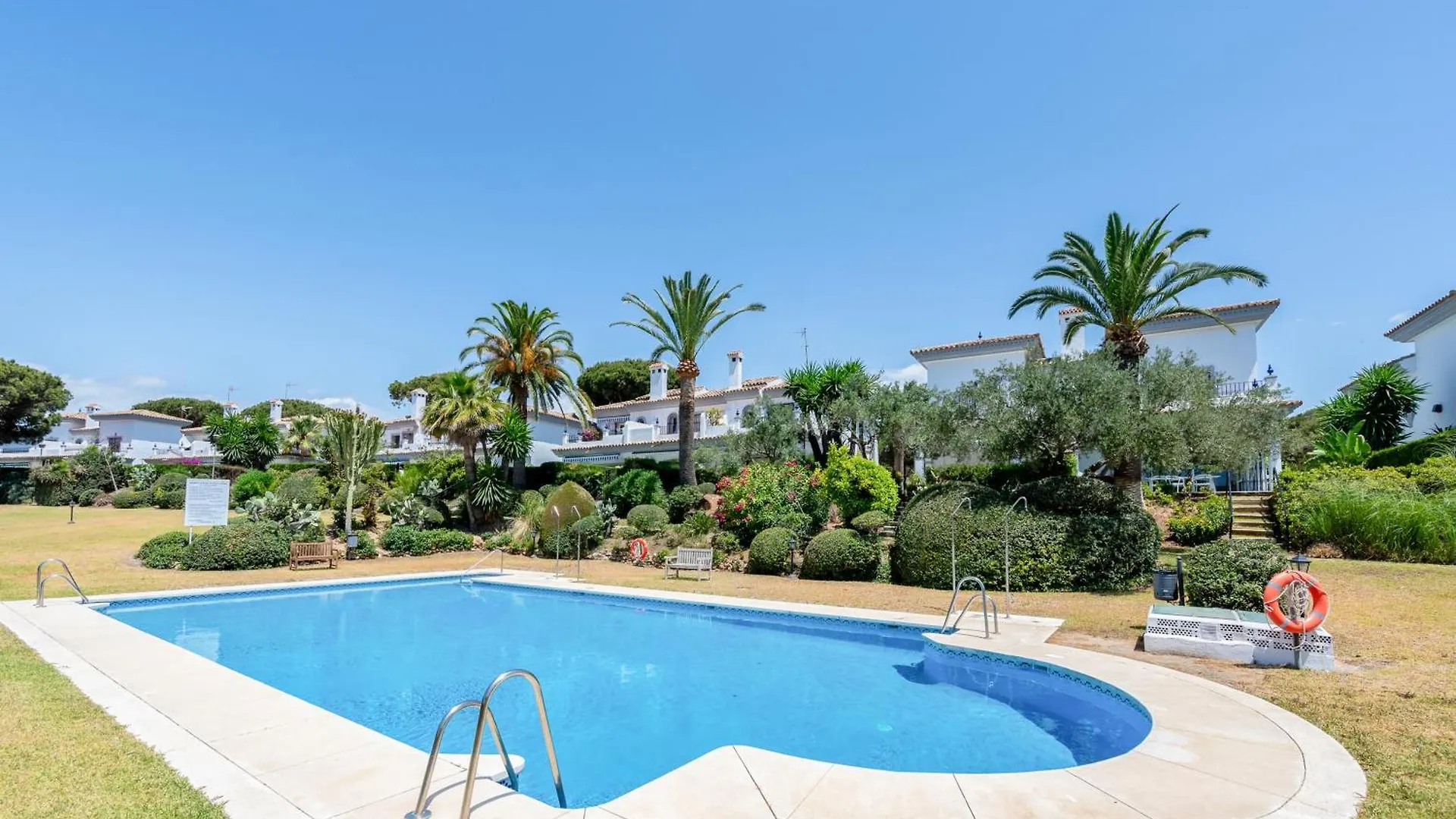 Villas Del Puerto Cabopino Marbella 0*,  Spain