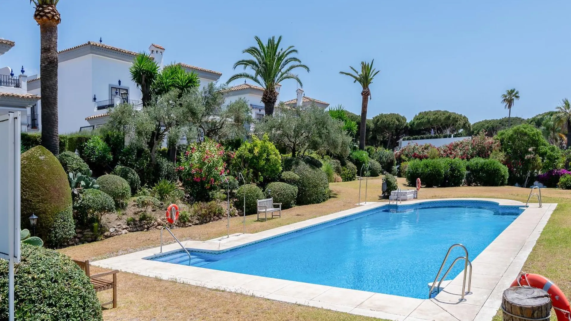 Villas Del Puerto Cabopino Marbella 0*,